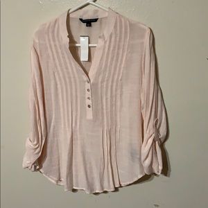 WOMEN’S PETITE XL. Light peach blouse.